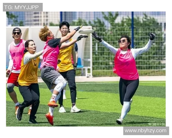 赛后复盘成都飞盘队与南京飞盘队的团队协作与战术分析